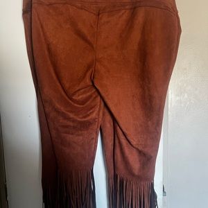 Suede outfit from Dillards never worn. Size 2x